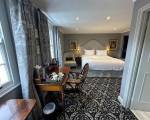 Room image #5 at No 30 Knightsbridge